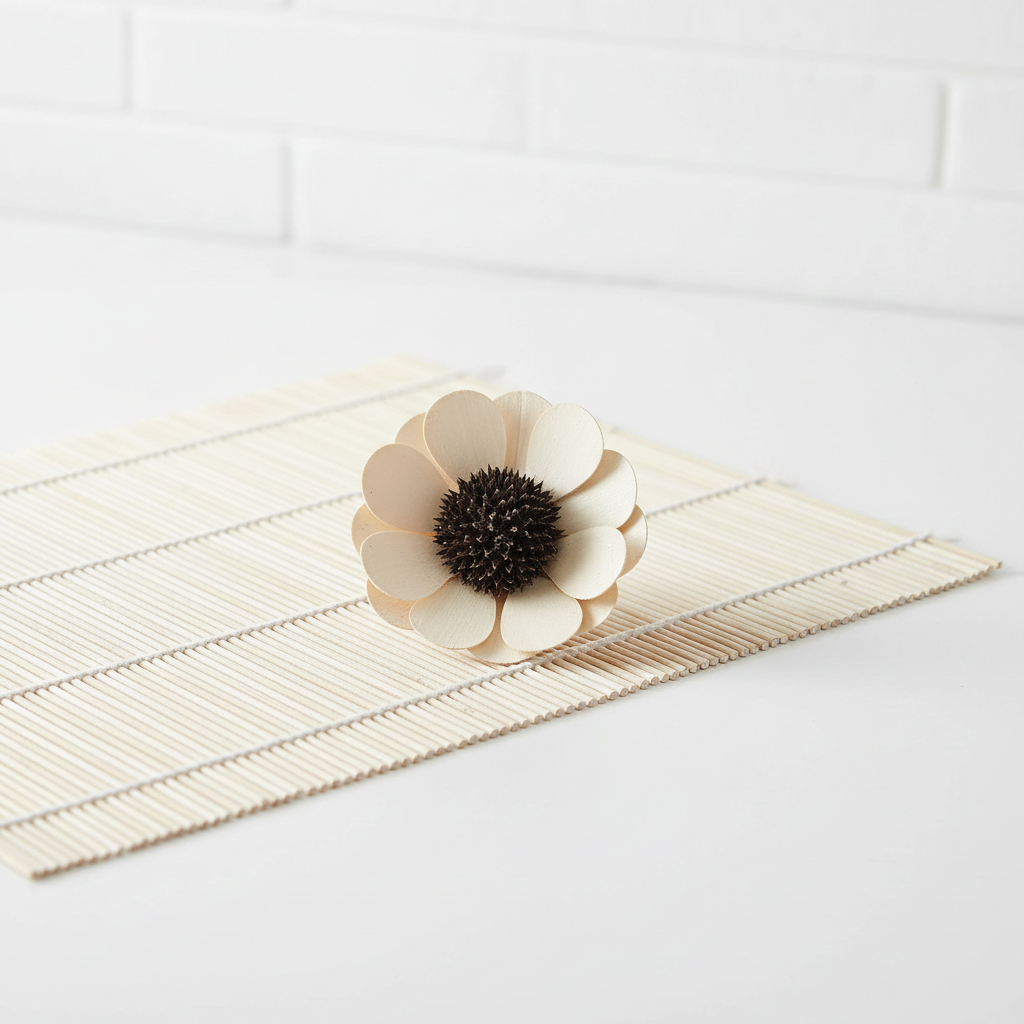 Palm Belly – bílá frosted – přírodní dekorace z palmových listů